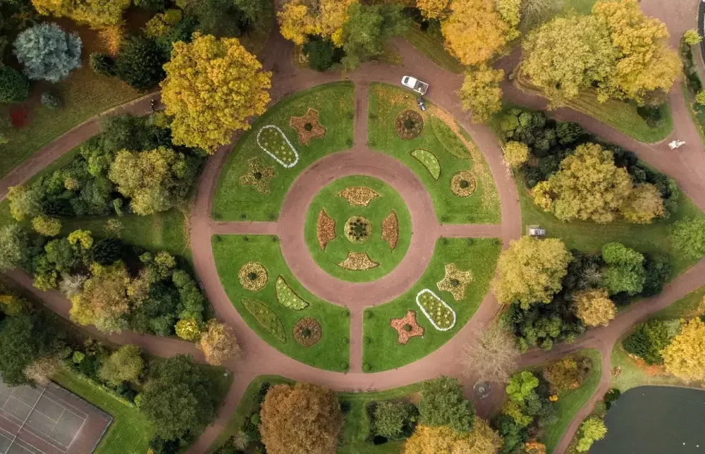 Circular park