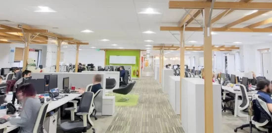 Modern office area using Tamlite Horizon LEDS